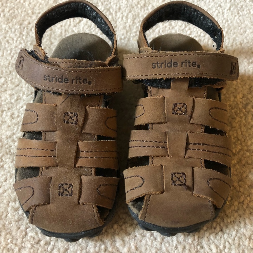Stride rite Boys 6.5m (baby boy) GUC
